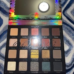 VIOLET VOSS Pro Like A boss Eye Shadow Palette